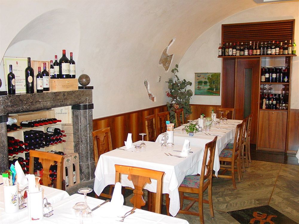 Albergo Moderno Lovere Kültér fotó