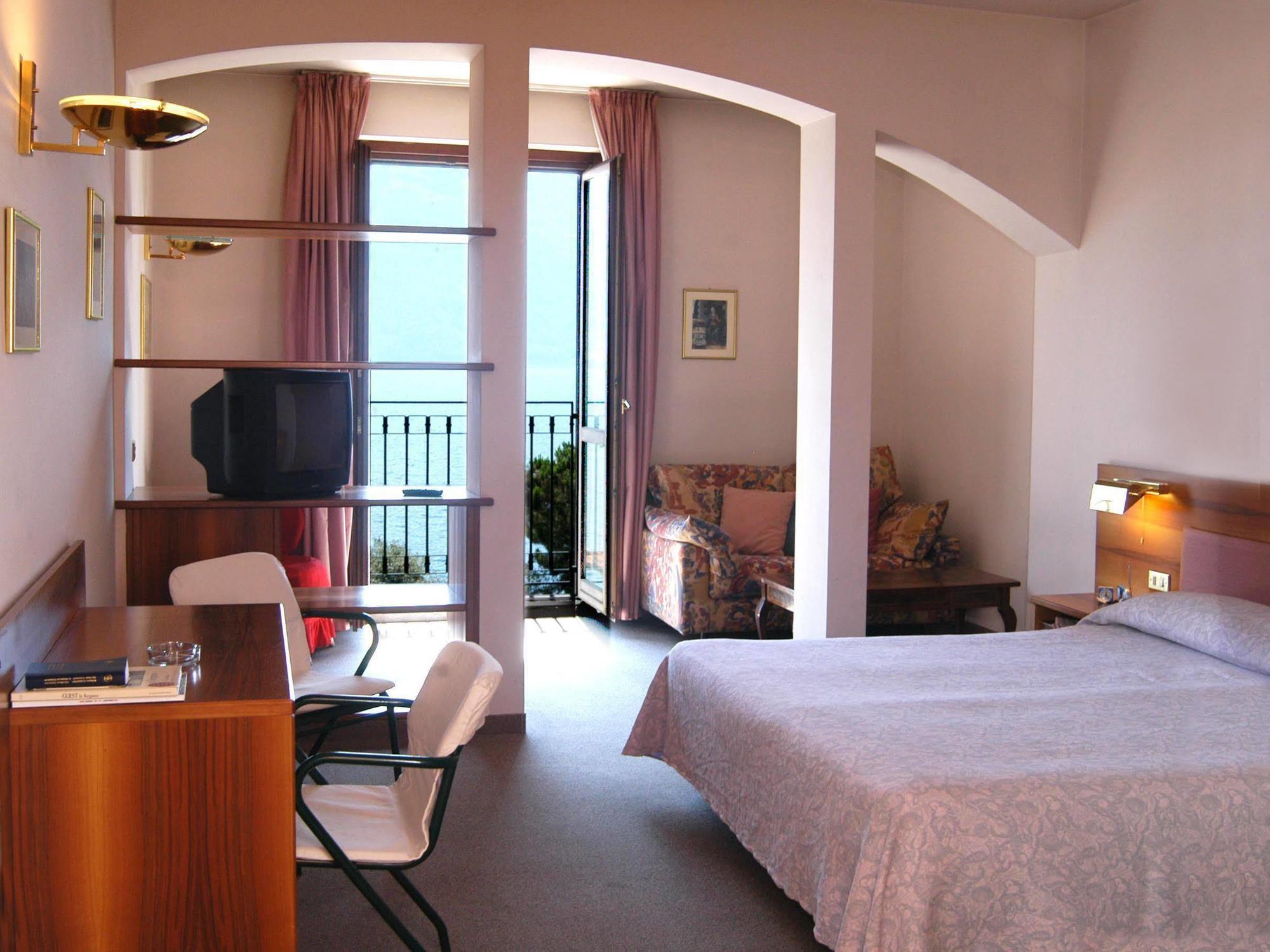 Albergo Moderno Lovere Kültér fotó